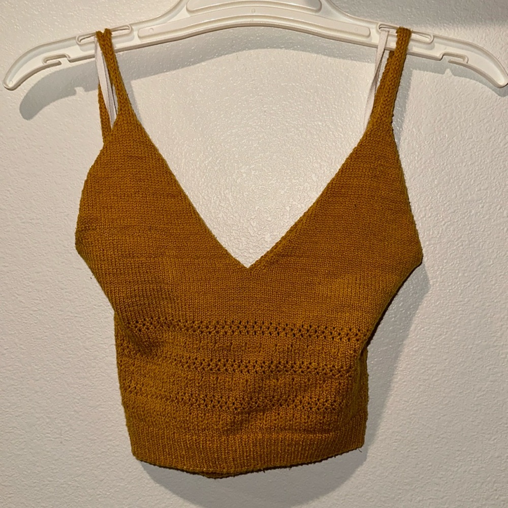 Crop top